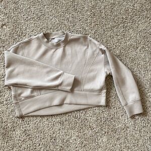 Abercrombie & Fitch YPB neoKnit mini crop sweater 
In Sand | xs